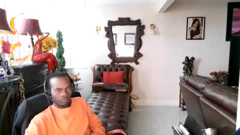 MrJ online show from November 28, 7:27 pm