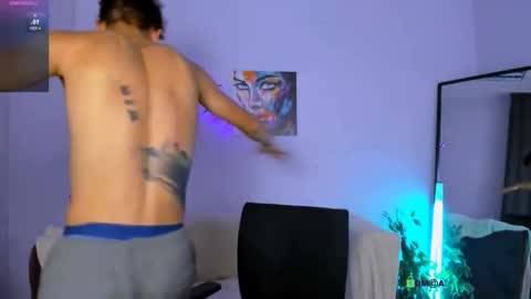 ash_raven_ online show from September 15, 12:21 am