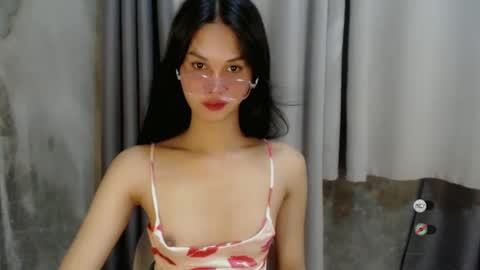 Snapshot of ash_sexdoll chatting on December 11, 7:42 am ASH online show from December 11, 7:42 am