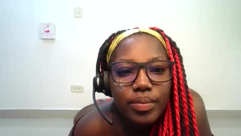 Snapshot of ashaichious chatting on April 26, 4:10 am Ebonie Rose online show from April 26, 4:10 am