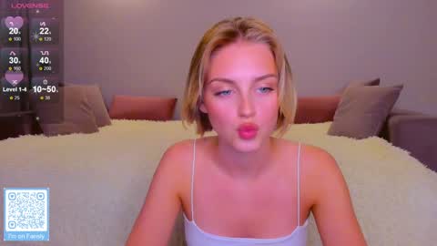 your pretty Ashley online show from January 25, 5:40 pm