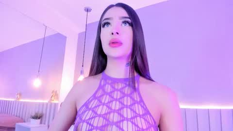 I am Ashley online show from January 17, 7:17 pm