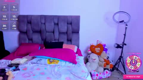 Snapshot of ashelydainii chatting on December 23, 8:03 pm Dainii INSTAGRAM MANELLYANGEL online show from December 23, 8:03 pm