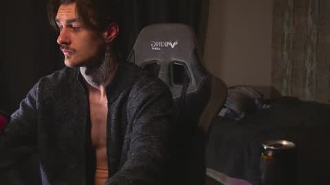 Snapshot of asher_88 chatting on June 11, 1:31 pm Jerk Machine online show from June 11, 1:31 pm
