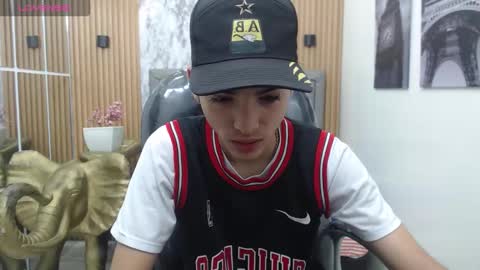 Snapshot of asher_costa chatting on February 1, 5:22 pm Asher Costa online show from February 1, 5:22 pm