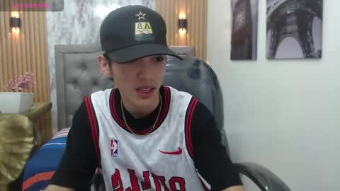 Snapshot of asher_costa chatting on February 5, 5:28 pm Asher Costa online show from February 5, 5:28 pm