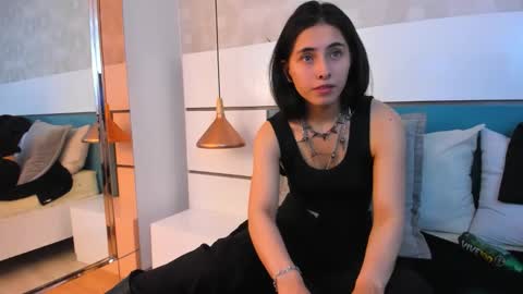 Ashkoreh online show from February 14, 9:22 pm