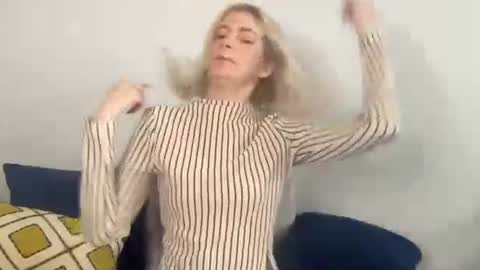 Ashlee online show from January 10, 7:15 pm