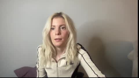 Ashlee online show from January 16, 2:26 am