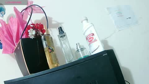 Snapshot of ashleey_palmer chatting on June 15, 12:51 pm ashleey_palmer online show from June 15, 12:51 pm
