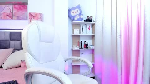ashley1__ online show from October 2, 2:35 pm