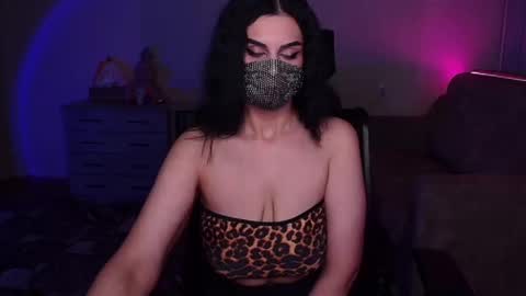   Yasmina   online show from December 22, 5:34 am