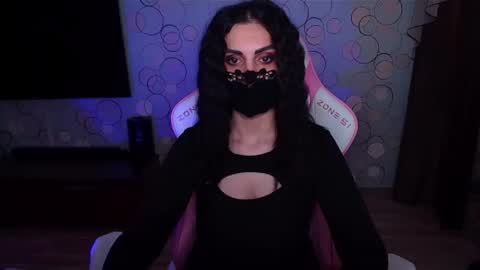   Yasmina   online show from March 22, 4:38 am