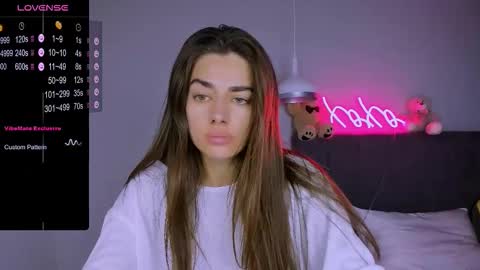 Snapshot of ashley__jess chatting on November 18, 5:06 pm Ashley online show from November 18, 5:06 pm