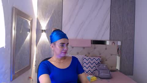 Snapshot of ashley__tylor chatting on February 22, 1:18 am ashley__tylor online show from February 22, 1:18 am