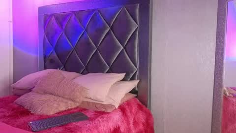 Ashley online show from January 7, 6:05 am