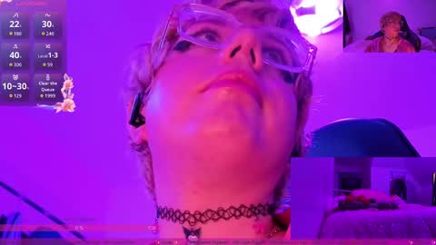 Snapshot of ashley_angel_love chatting on October 5, 1:48 am Angel Ashley Love  online show from October 5, 1:48 am