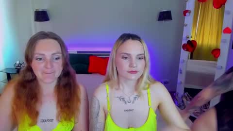 Snapshot of ashley_crashly chatting on May 19, 7:58 am Alina online show from May 19, 7:58 am
