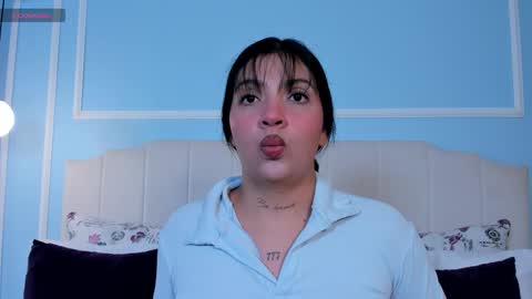 Snapshot of ashley_fooxx chatting on March 3, 3:01 am Ashley Foxx online show from March 3, 3:01 am