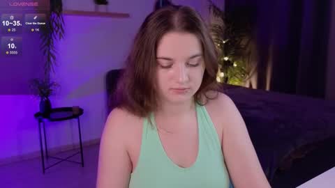   online show from October 1, 7:25 am