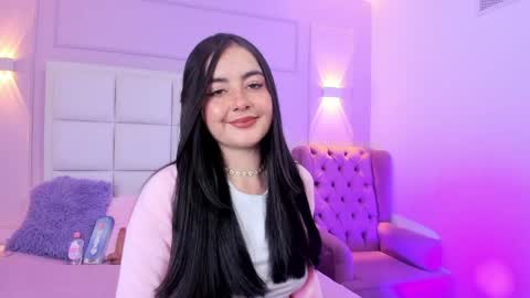 ashley_petit online show from May 24, 1:05 pm