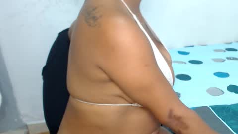 Snapshot of ashley_spicy chatting on September 18, 7:27 pm Ashley online show from September 18, 7:27 pm