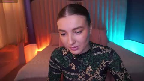 Snapshot of ashleybaee chatting on October 31, 7:20 am ashleybaee online show from October 31, 7:20 am