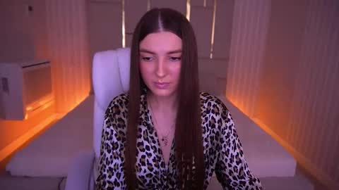 Snapshot of ashleybaee chatting on November 13, 2:05 pm ashleybaee online show from November 13, 2:05 pm