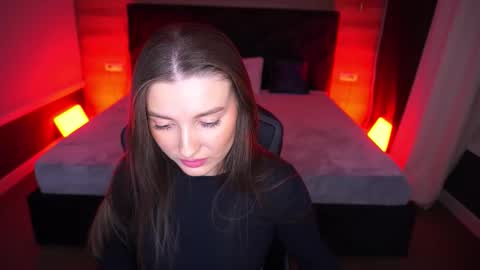 Snapshot of ashleybaee chatting on December 2, 2:23 pm ashleybaee online show from December 2, 2:23 pm