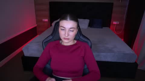 Snapshot of ashleybaee chatting on December 3, 1:42 pm ashleybaee online show from December 3, 1:42 pm