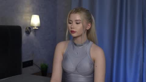 Ashley online show from December 2, 3:40 pm