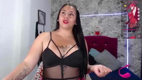 Snapshot of ashleymonroe14 chatting on December 24, 12:44 am LORE online show from December 24, 12:44 am