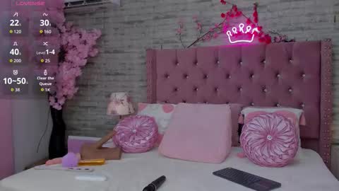 Snapshot of ashleynelsonn chatting on January 9, 9:27 pm ashleynelsonn online show from January 9, 9:27 pm