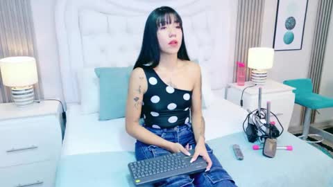 AshleyRoberh online show from April 24, 7:38 pm