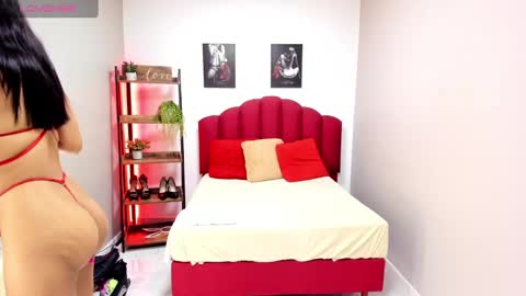 ashleyrobert_ online show from December 6, 8:18 pm