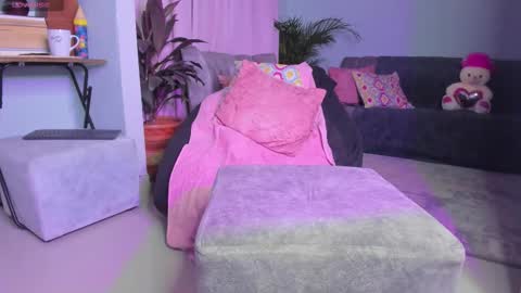 ASHLEY online show from February 15, 7:51 am