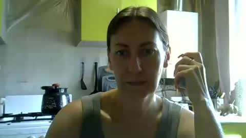Snapshot of ashleyxhoney chatting on June 28, 8:20 am AshleyXHoney online show from June 28, 8:20 am