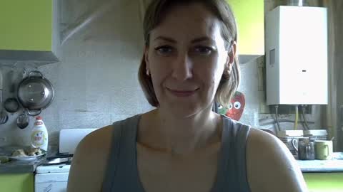 Snapshot of ashleyxhoney chatting on July 22, 8:39 am AshleyXHoney online show from July 22, 8:39 am