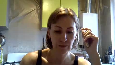 Snapshot of ashleyxhoney chatting on July 30, 9:30 am AshleyXHoney online show from July 30, 9:30 am