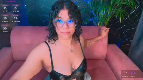Ashleyy18   online show from January 19, 1:53 am