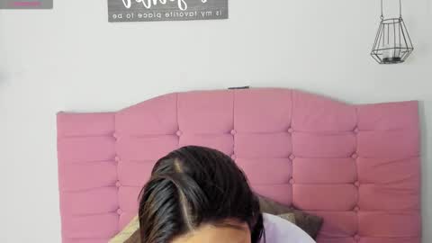 kylie online show from October 21, 1:39 am