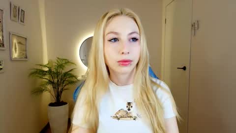 Snapshot of ashlinks chatting on February 19, 8:32 am Victoria online show from February 19, 8:32 am