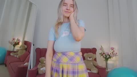 ashly_cherry online show from March 10, 11:15 am