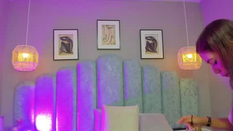 ashlye_collins online show from July 22, 3:53 am