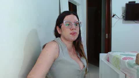 AshlyMoon online show from May 15, 11:34 pm