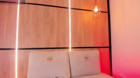 ashlyn online show from October 15, 7:14 pm