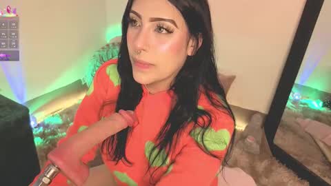 Snapshot of ashlynnlowe_ chatting on October 20, 8:31 pm Ash online show from October 20, 8:31 pm