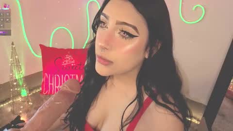 Ash  online show from December 22, 7:33 pm