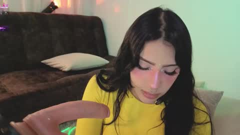 Ash  online show from February 9, 2:04 am