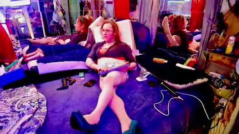 ashmomo online show from December 24, 7:39 am